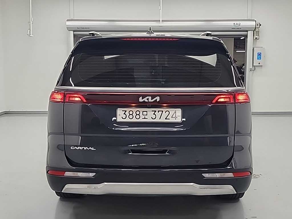 KIA Carnival - Vista 3