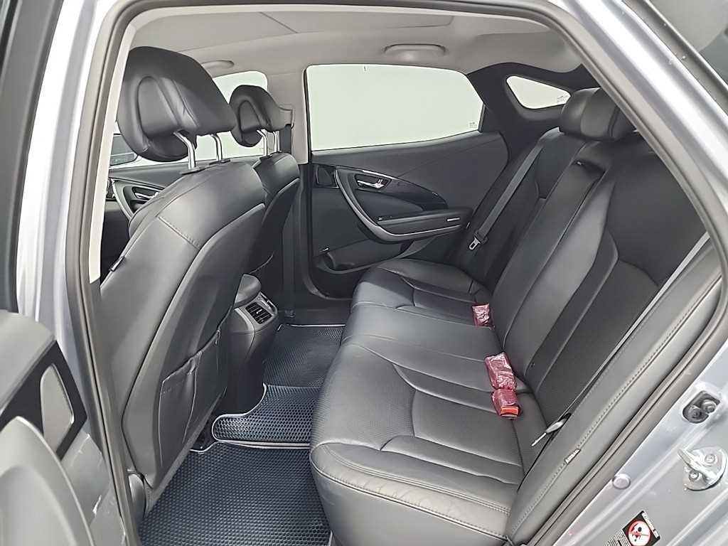 HYUNDAI Grandeur - Vista 12