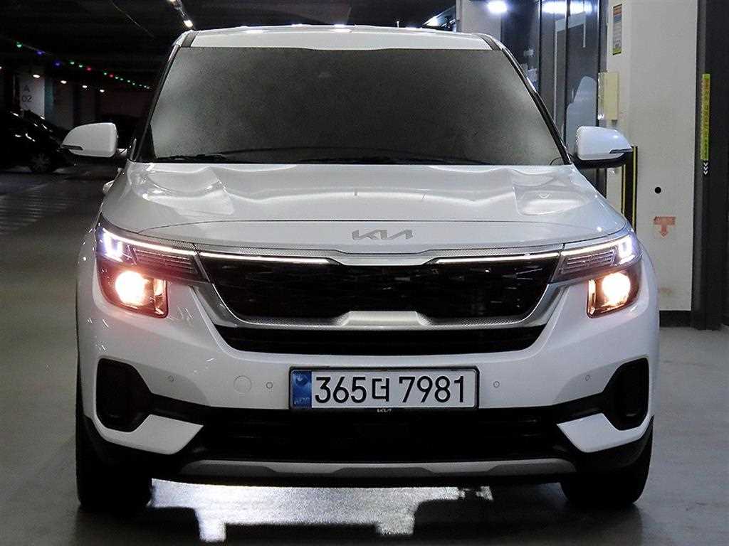 KIA Seltos - Vista 2