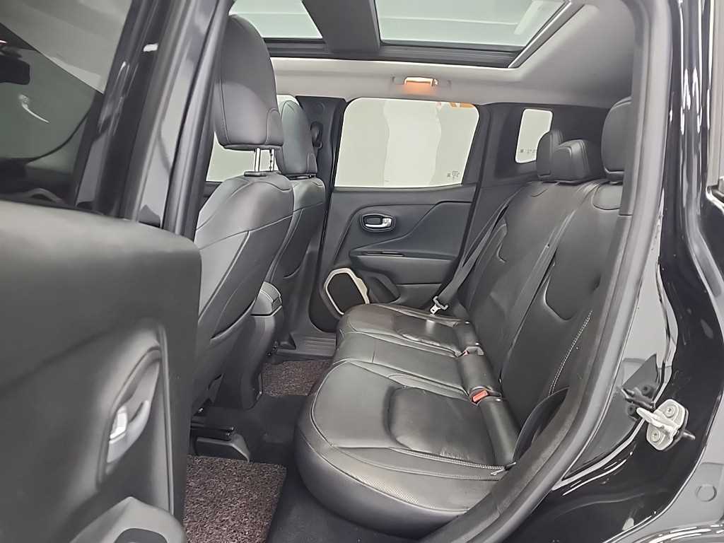 Jeep Renegade - Vista 12