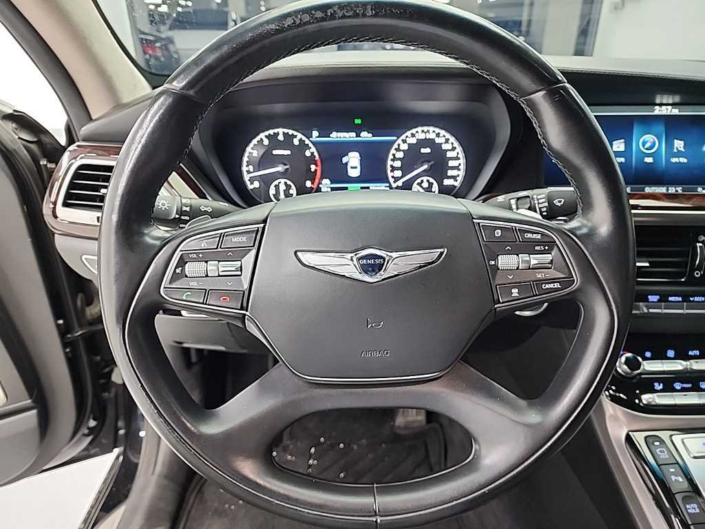 Genesis EQ900 - Vista 9