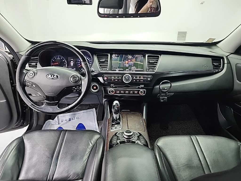 KIA K9 - Vista 7