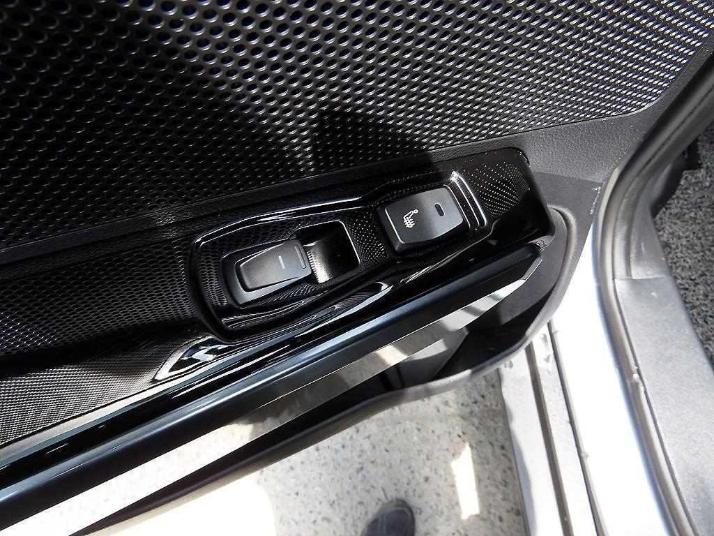 Ssangyong Tivoli 2022 Gris - Importación desde Corea - HF Imports Iquique - Foto 17