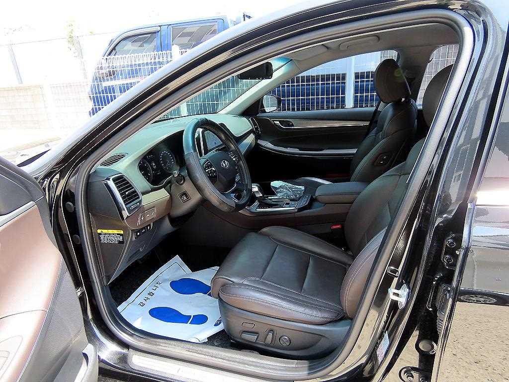 HYUNDAI Grandeur - Vista 5