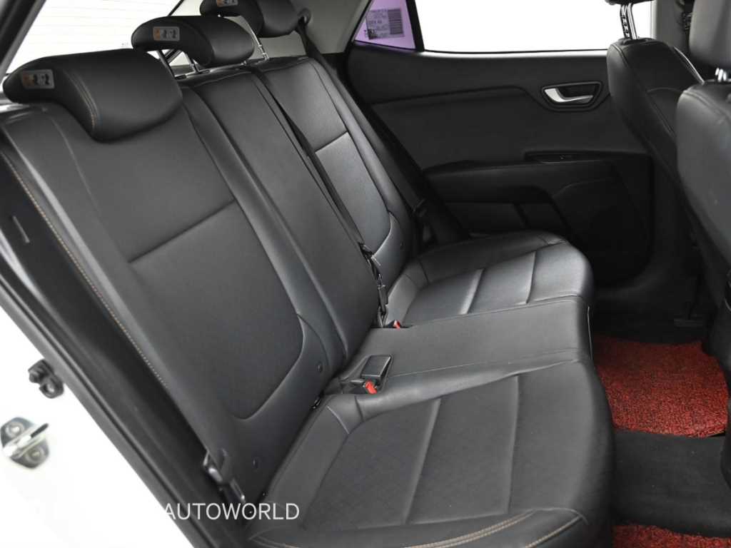 KIA Stonic - Vista 12