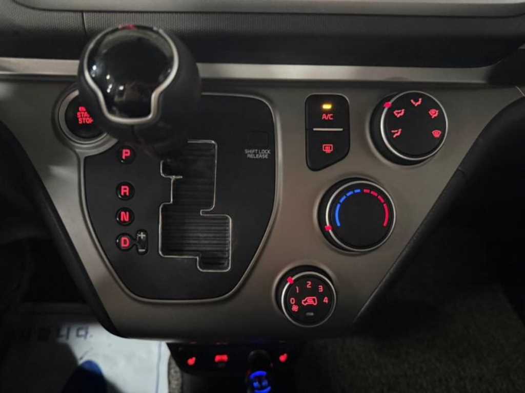 KIA Ray 2022 Blanco - Importación desde Corea - HF Imports Iquique - Foto 17