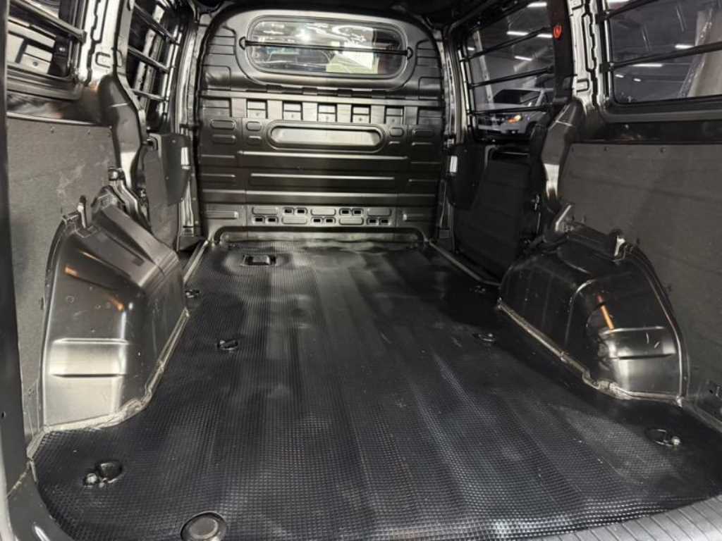 HYUNDAI Staria 2023 Negro - Importación desde Corea - HF Imports Iquique - Foto 18