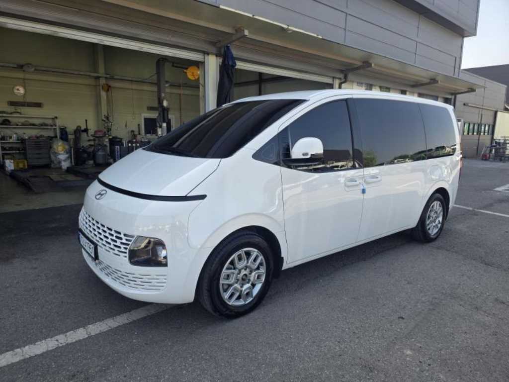 HYUNDAI Staria 2025 Blanco - Importación desde Corea - HF Imports Iquique - Foto 1