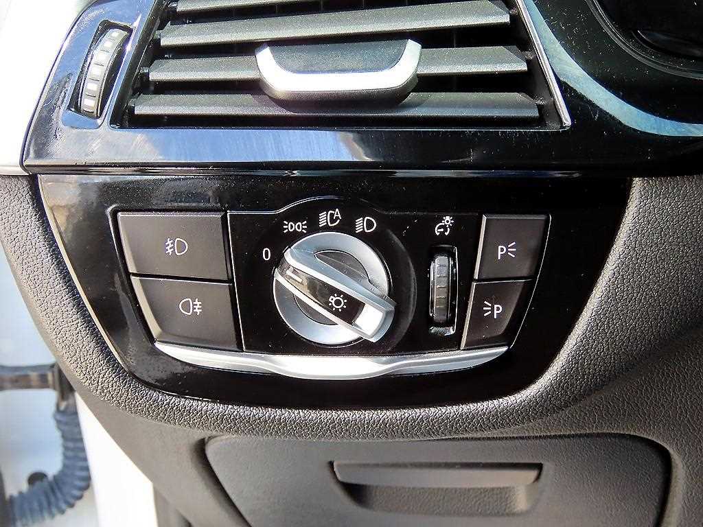 BMW 5 Series 2018 Blanco - Importación desde Corea - HF Imports Iquique - Foto 13