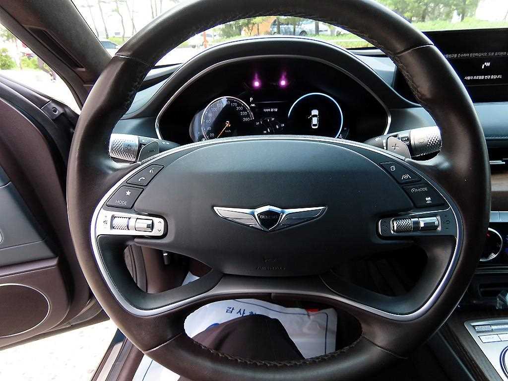 Genesis G80 - Vista 8