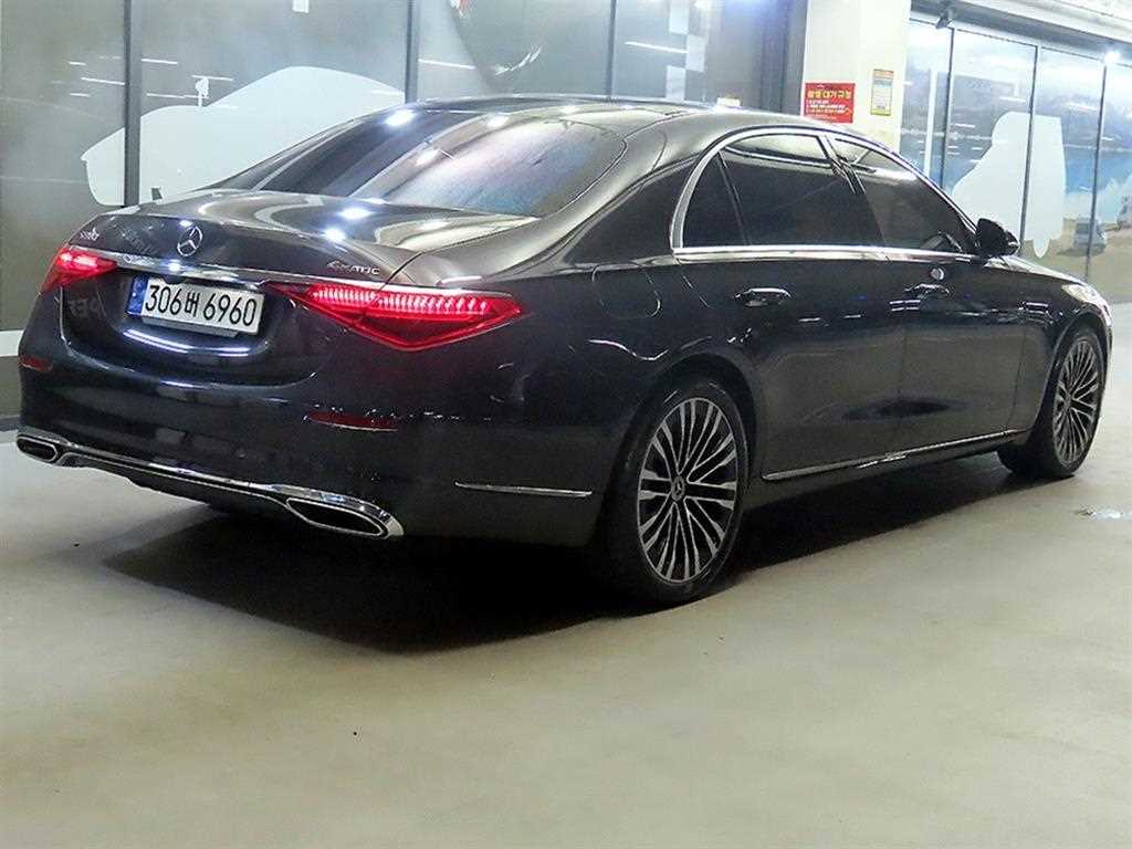 Mercedes Benz S Class - Vista 4