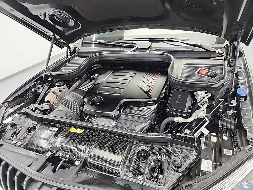 Mercedes Benz GLE Class - Vista 5
