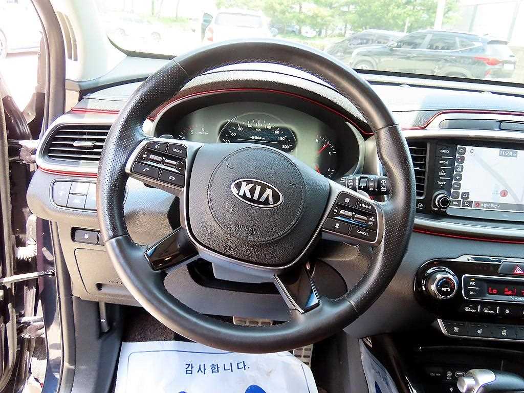 KIA Sorento - Vista 8