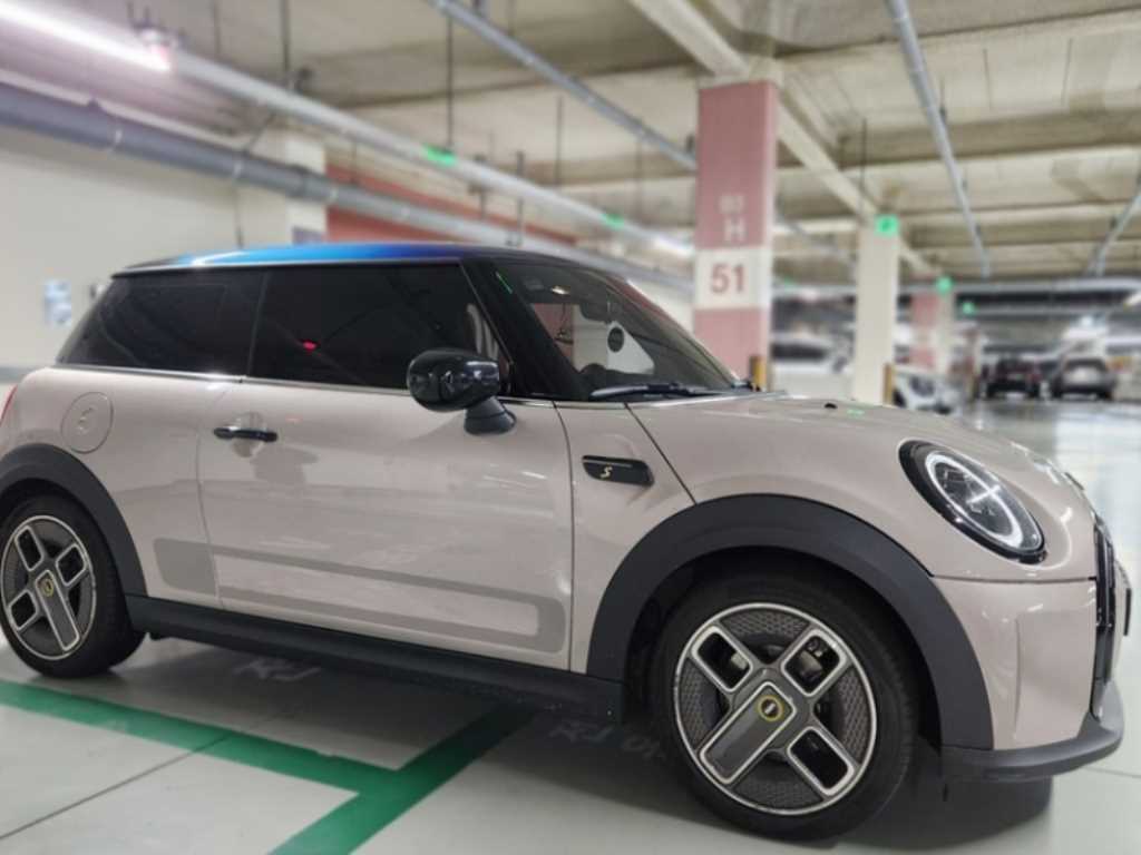 Mini Cooper 2022 Blanco - Importación desde Corea - HF Imports Iquique - Foto 1