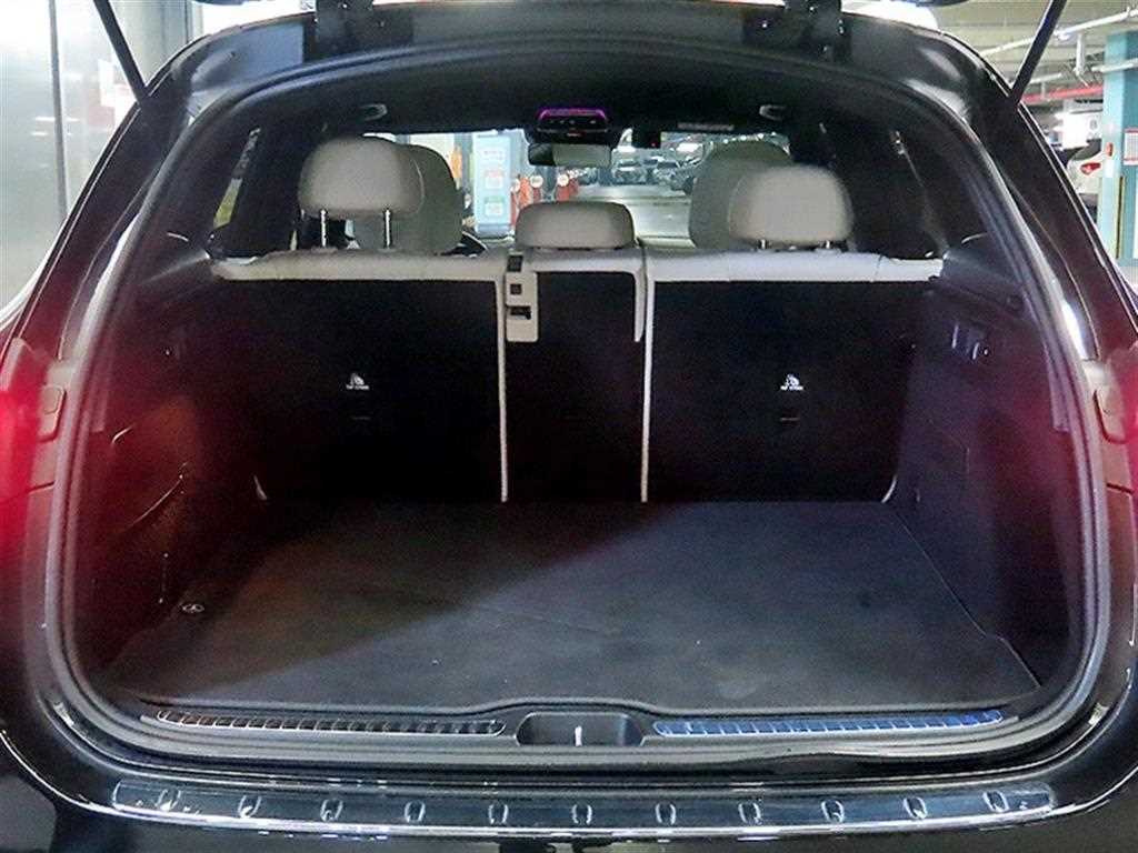Mercedes Benz GLC Class 2023 Negro - Importación desde Corea - HF Imports Iquique - Foto 16