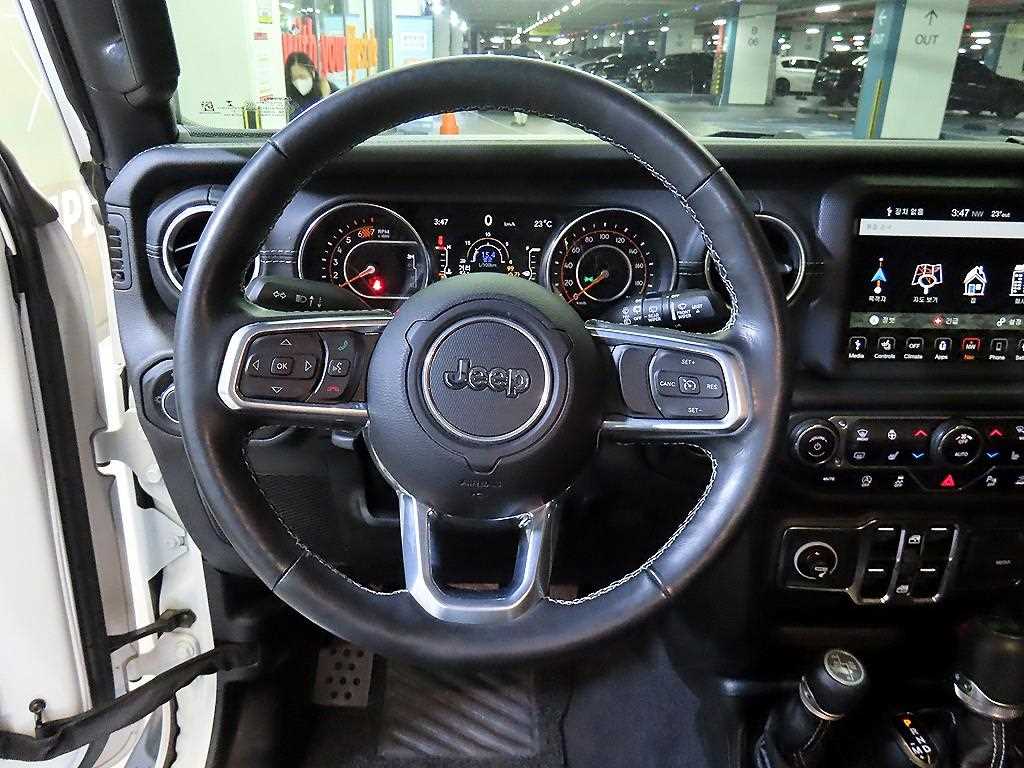 Jeep Wrangler - Vista 8