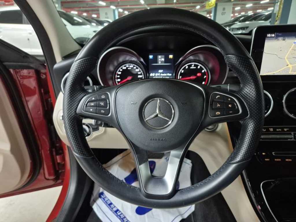 Mercedes Benz C Class - Vista 10