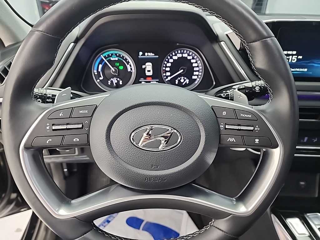HYUNDAI Sonata - Vista 9