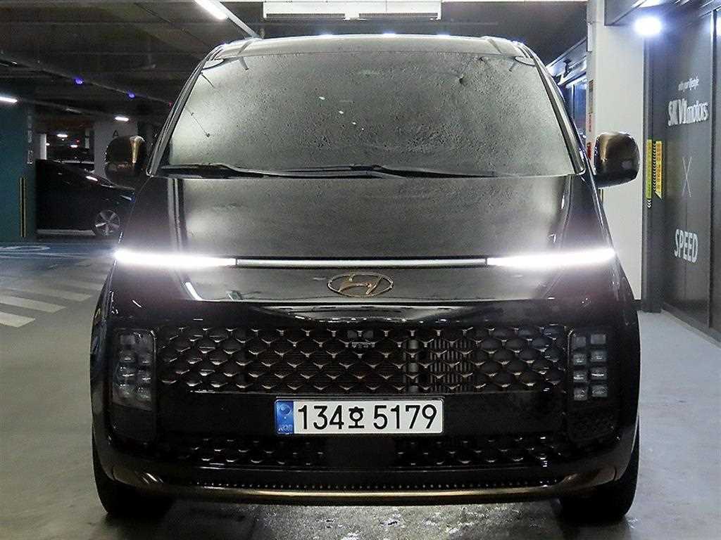HYUNDAI Staria - Vista 2