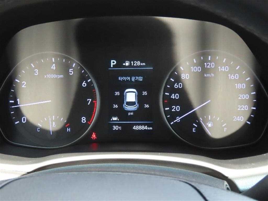HYUNDAI i30 - Vista 5