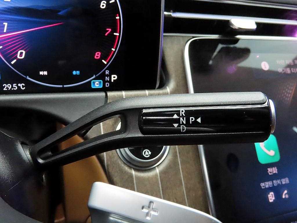 Mercedes Benz E class - Vista 10