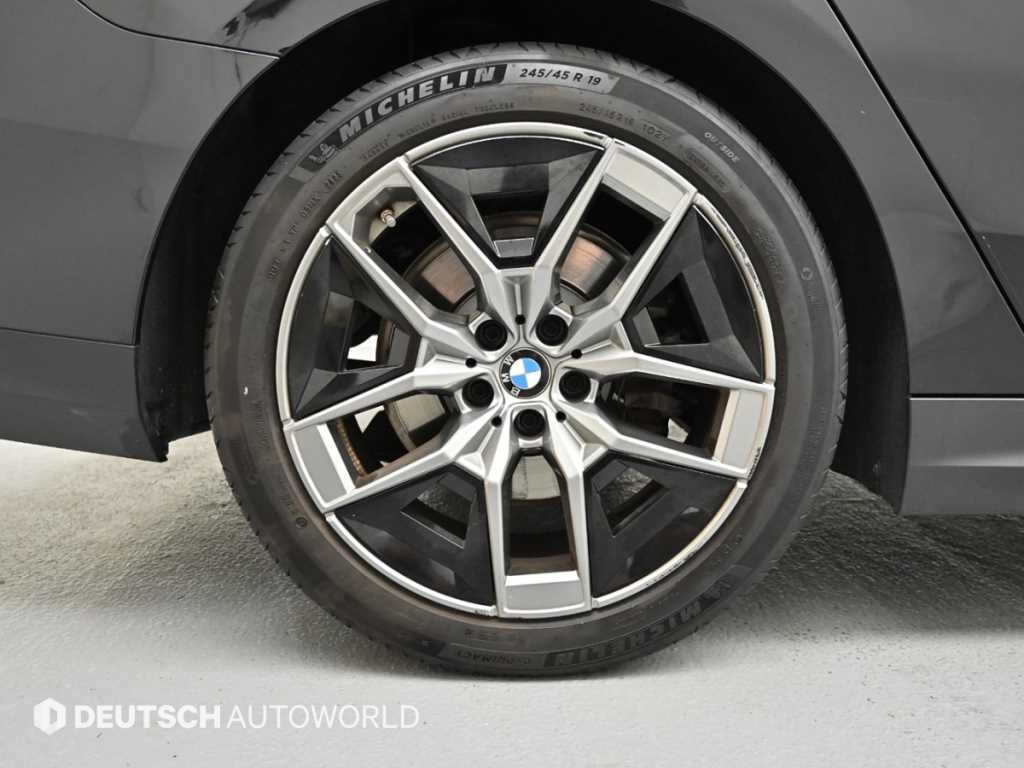BMW 5 Series - Vista 5