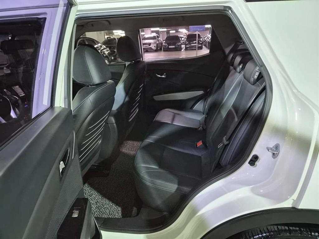 Ssangyong Tivoli - Vista 7