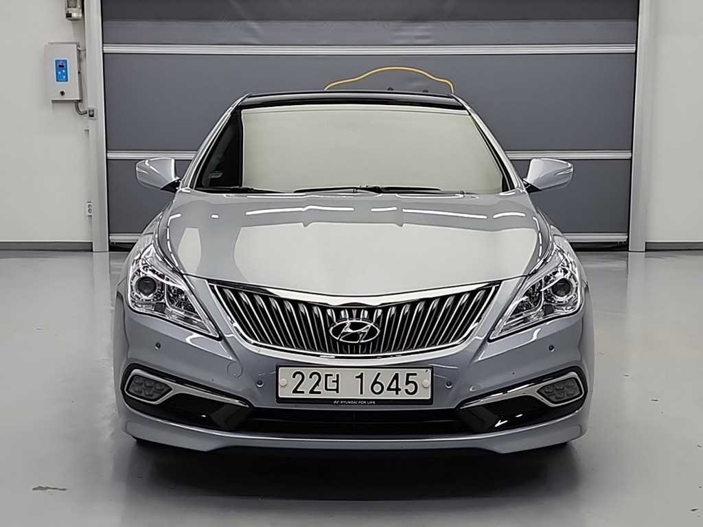 HYUNDAI Grandeur - Vista 2