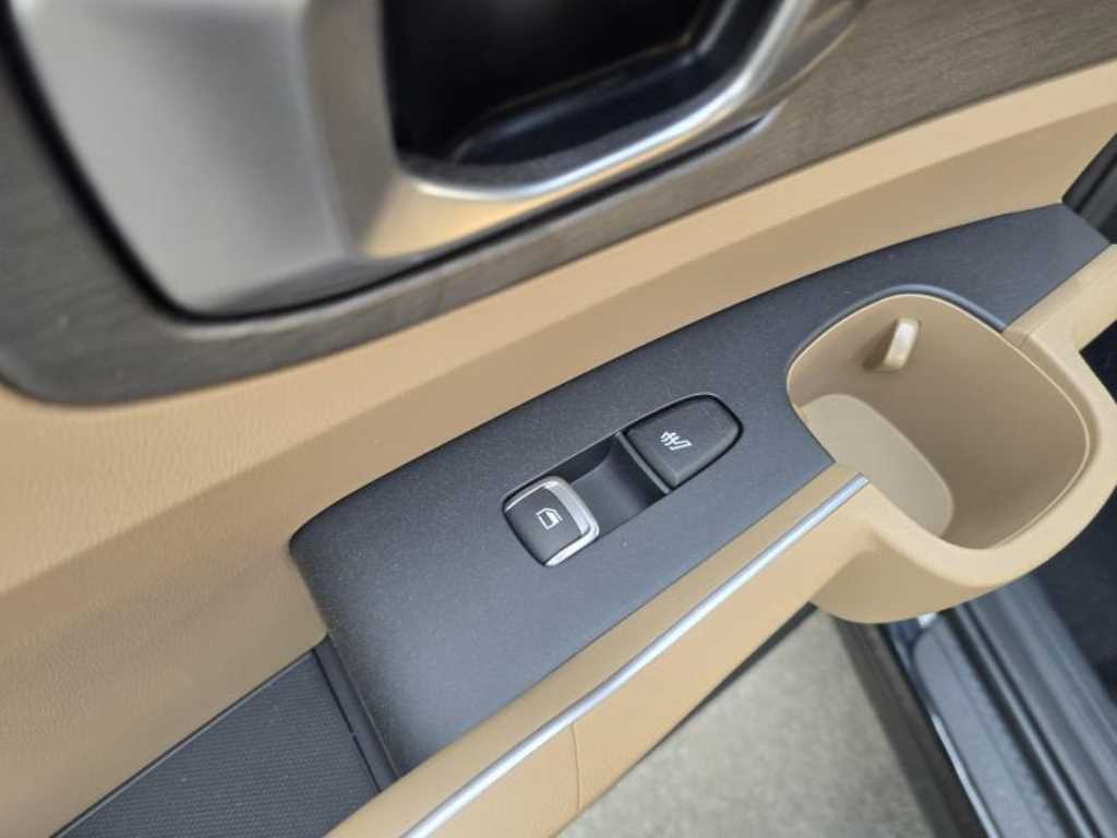 KIA Sorento - Vista 9