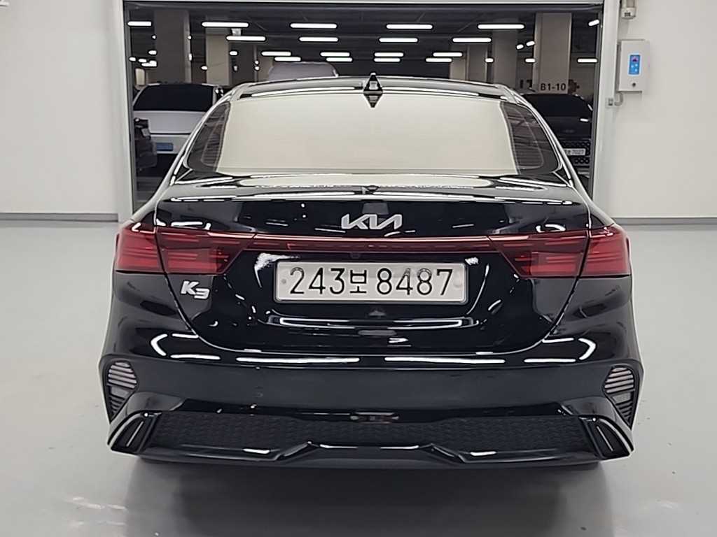KIA K3 - Vista 3