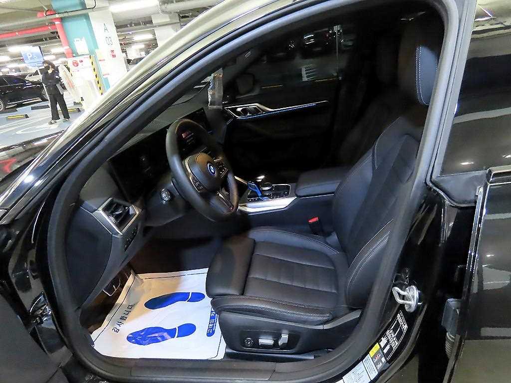 BMW i4 - Vista 6