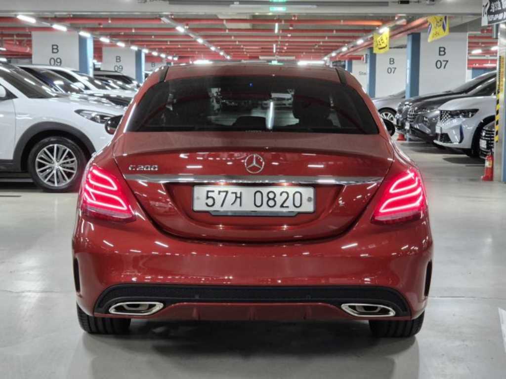 Mercedes Benz C Class - Vista 4
