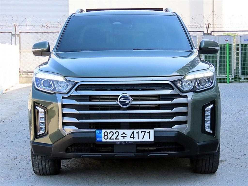 Ssangyong Rexton 2023 Verde - Importación desde Corea - HF Imports Iquique - Foto 1