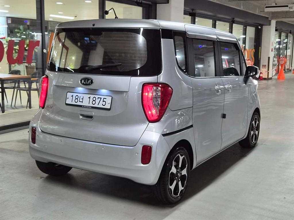 KIA Ray - Vista 4
