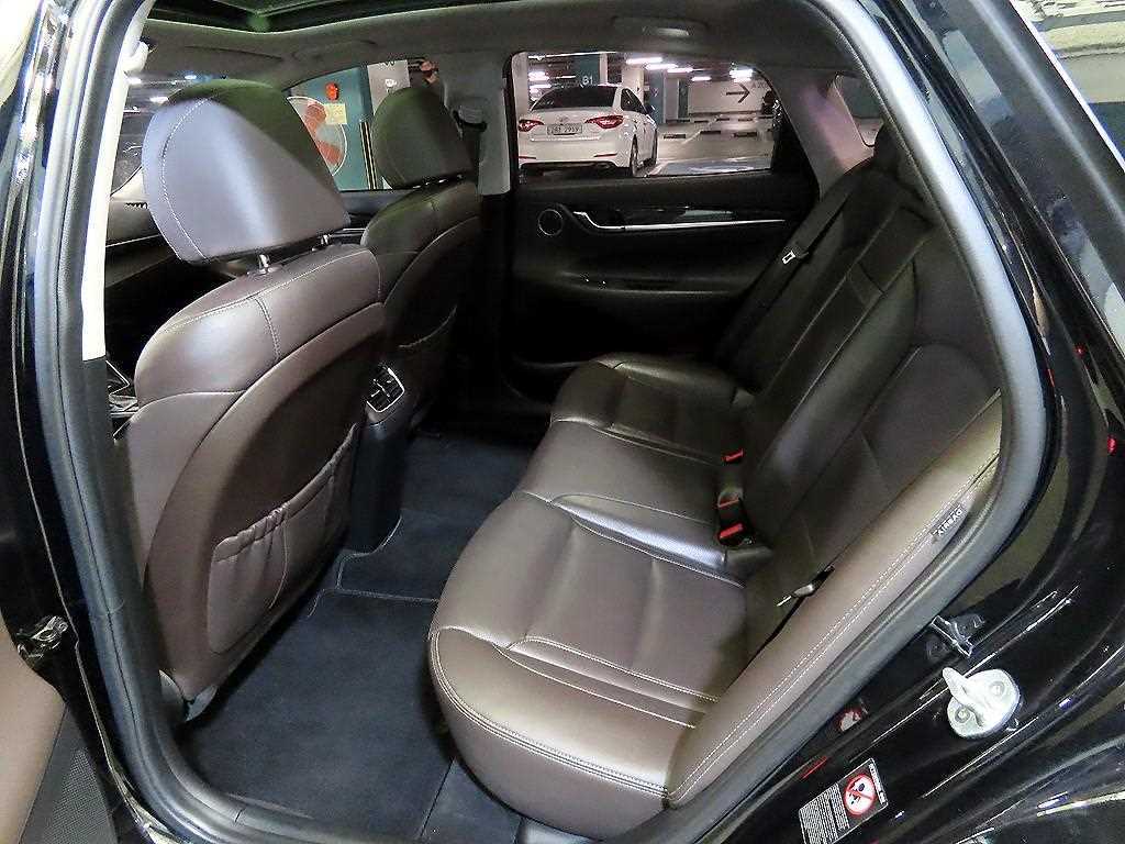 HYUNDAI Grandeur - Vista 7