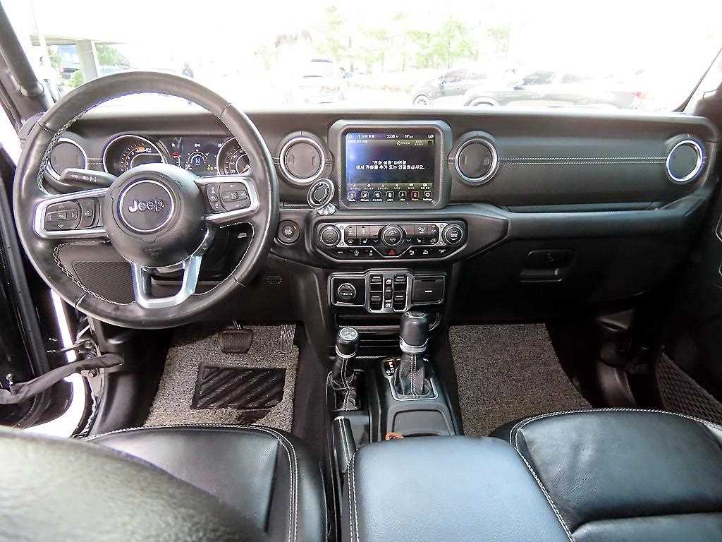 Jeep Wrangler - Vista 7