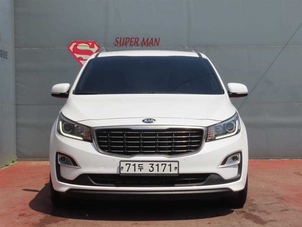 KIA Carnival - Vista 2