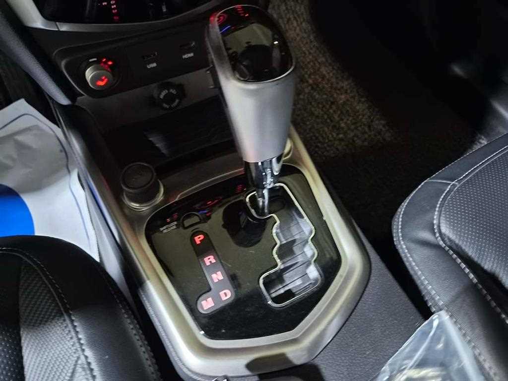 Ssangyong Tivoli - Vista 11