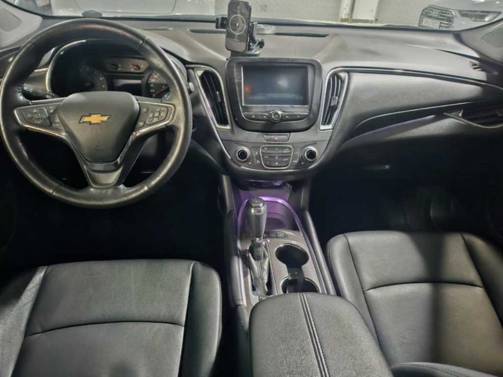 Chevrolet Malibu - Vista 8
