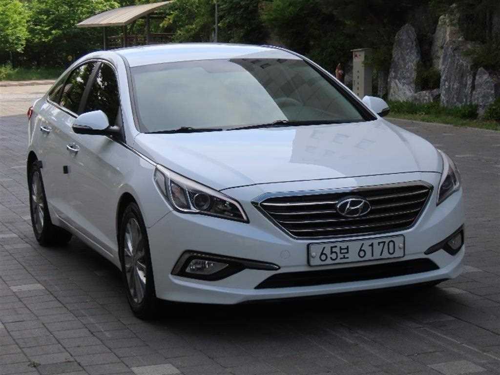 HYUNDAI Sonata - Vista 2