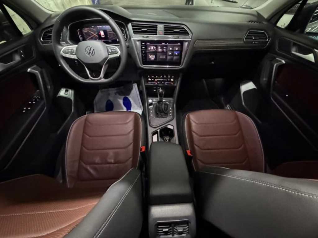 Volkswagen Tiguan - Vista 6