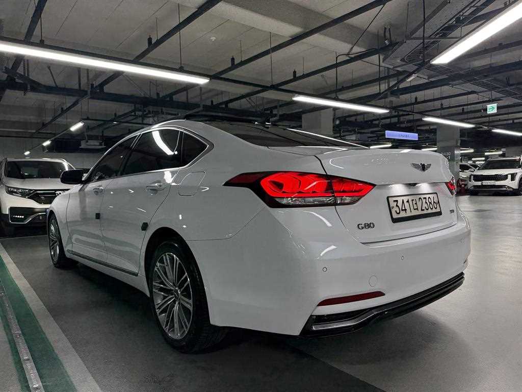 Genesis G80 - Vista 4