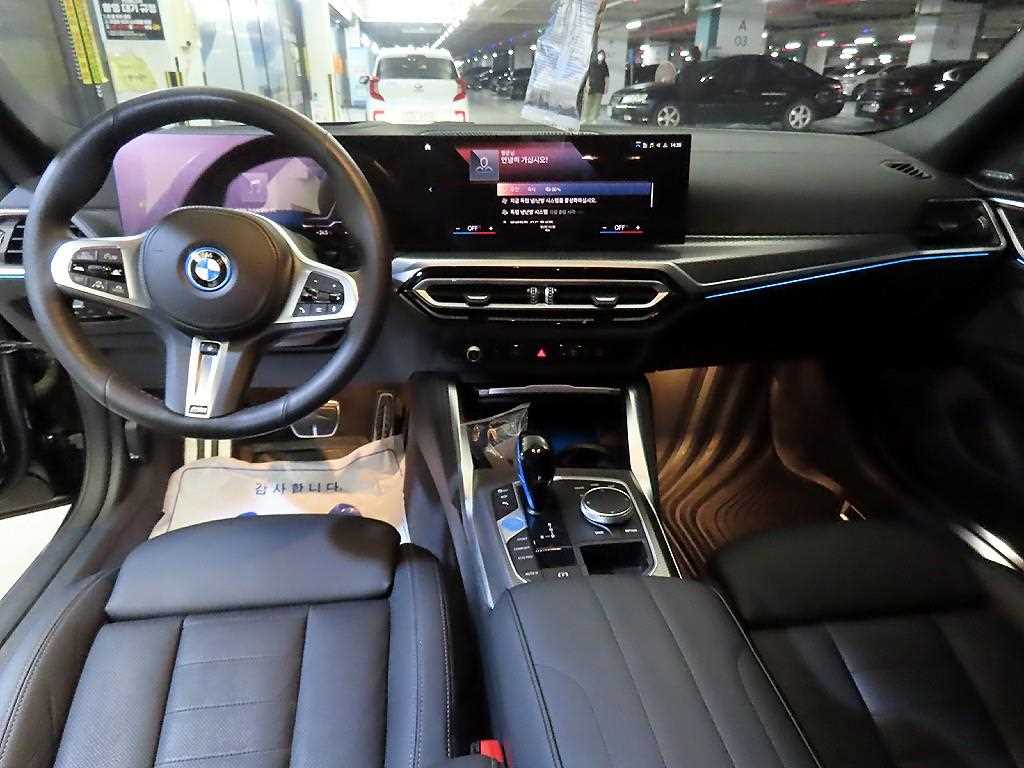 BMW i4 - Vista 10