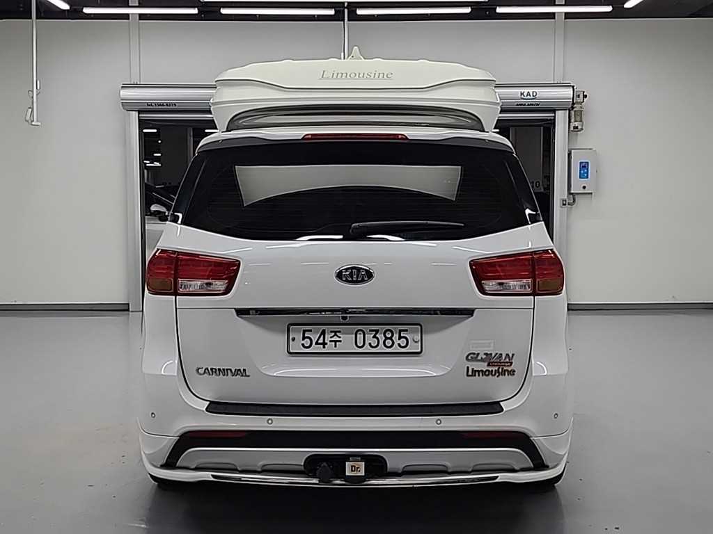 KIA Carnival - Vista 3