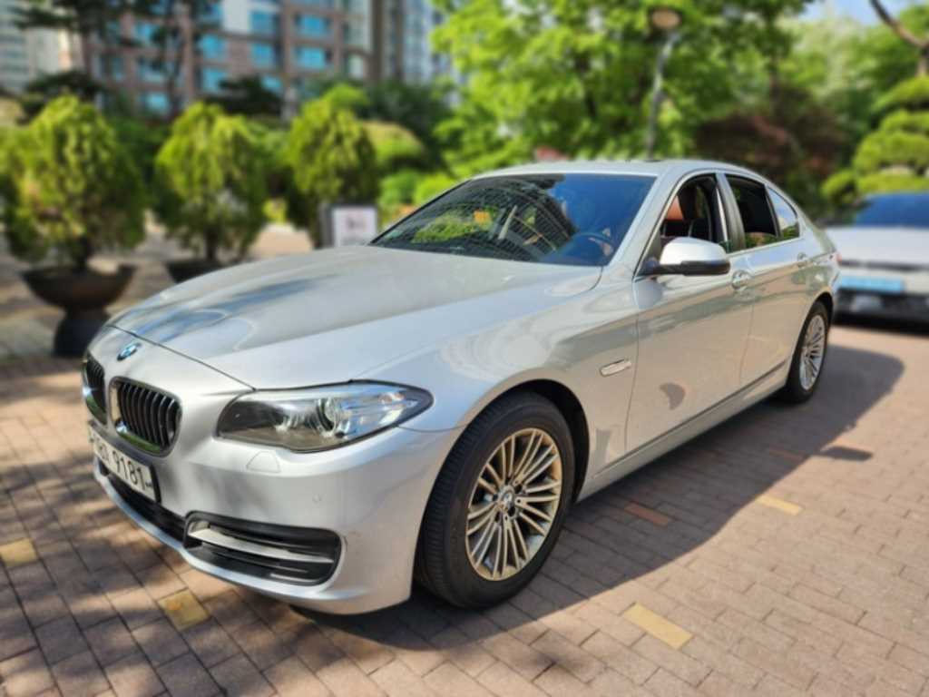 BMW 5 Series - Vista 2