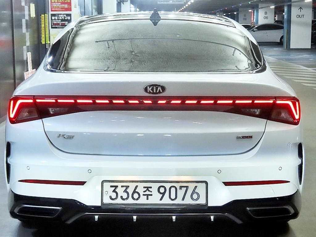 KIA K5 - Vista 5