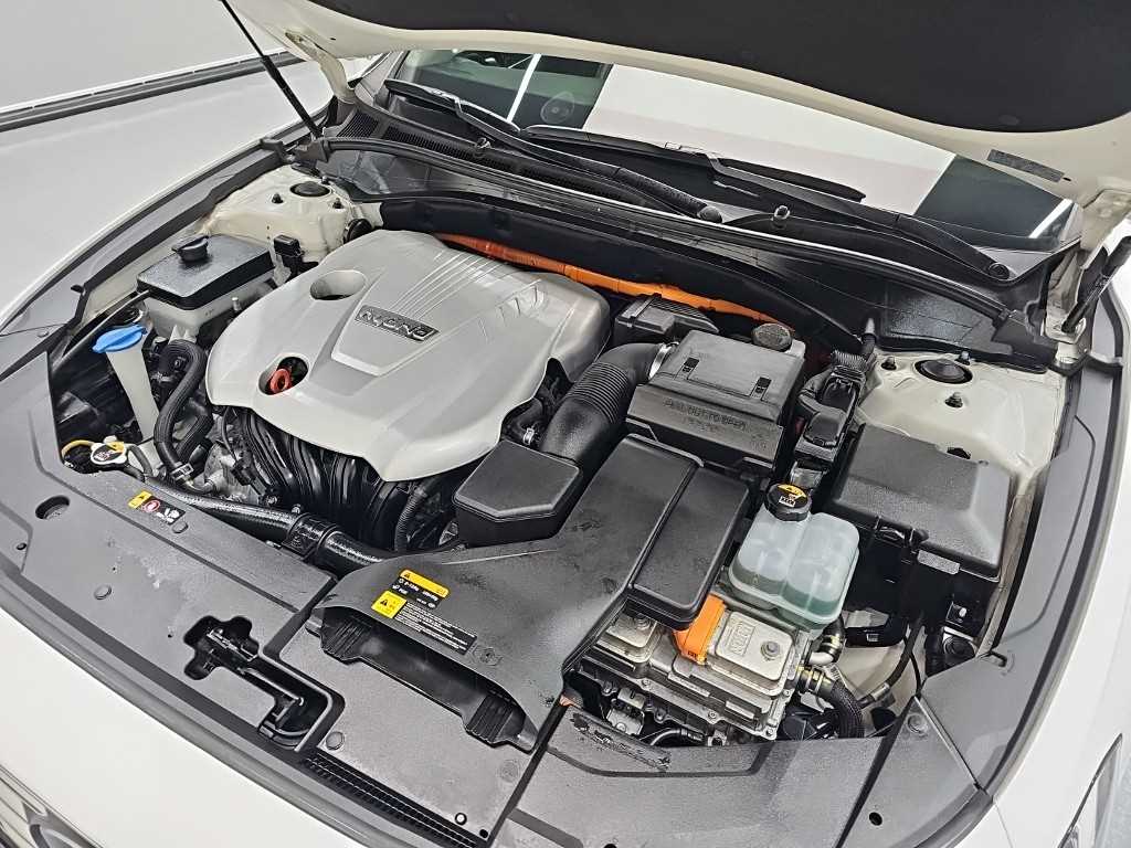 HYUNDAI Grandeur - Vista 5