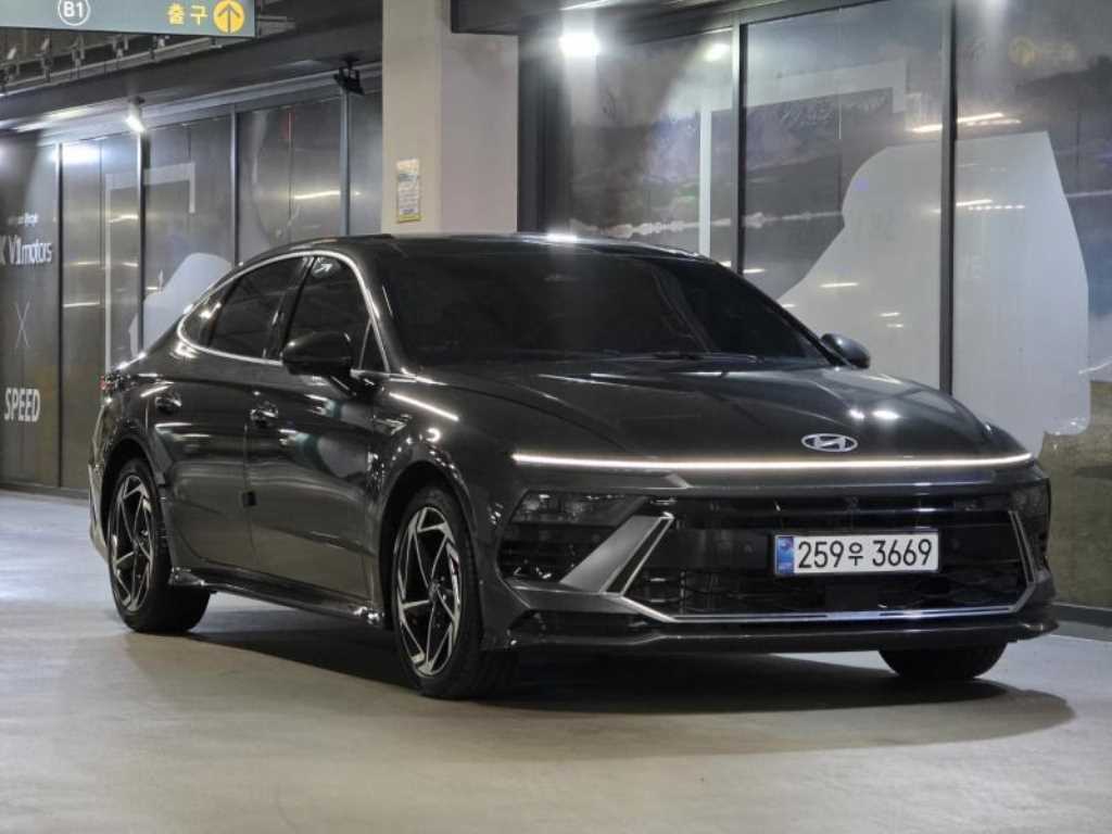 HYUNDAI Sonata - Vista 2