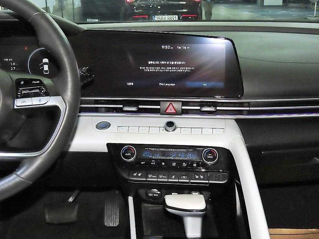 HYUNDAI Avante - Vista 11