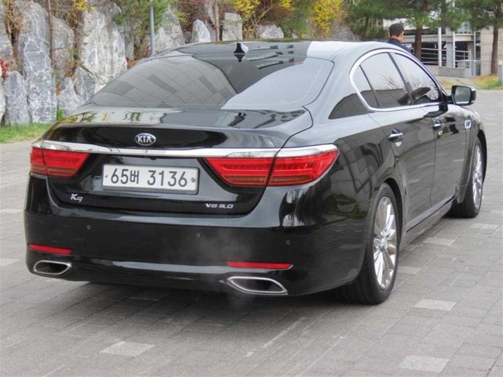 KIA K9 - Vista 3